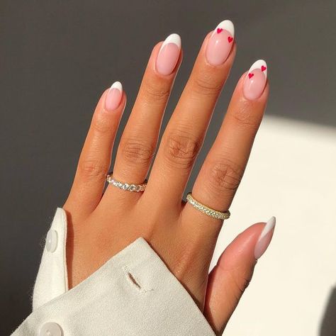 50+ Heart Nails That Stun This Valentine’s Day! - Prada & Pearls Minimal Nail, Vday Nails, February Nails, Nail Designs Valentines, Minimal Nails, Almond Acrylic Nails, Nail Swag, Minimalist Nails, Heart Nails