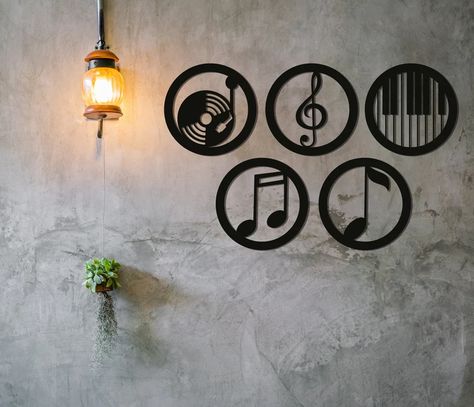 Metal Wall Decor Music Time Music Notes Wall Art Music | Etsy Turkey Music Wall Painting Ideas, Bar Wall Design, Music Themed Decor, Music Notes Wall Art, Musical Wall Art, Music Room Wall, Wall Decor Music, Music Room Design, Music Wall Decor