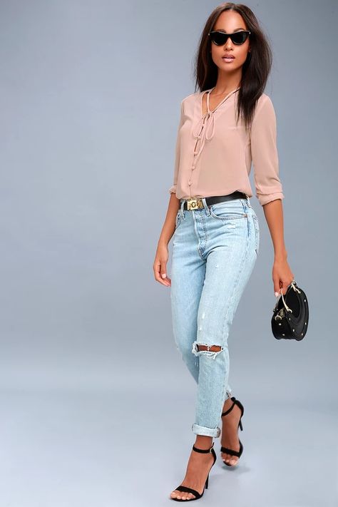 Light Pink Blouse Outfit, Crop Blouse Outfit, Pink Blouse Outfit, Pink Blouses Outfit, Pink Blouses, Trendy Work Outfit, Light Pink Blouses, Denim Outfits, Dressy Shirts