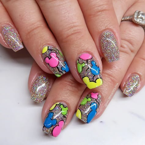 Disney Nails Balloons, Disney Nails Birthday, Sparkle Disney Nails, Disney Nails Acrylic Almond, Disney Inspired Nail Art, Birthday Disney Nails, Disney Nails Colorful, Neon Disney Nails, Mickey Balloon Nails