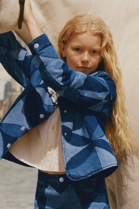 Childrenswear Trends, Quilted Denim Jacket, Quilted Denim, Look Zara, Trench Coat Dress, Sea Ny, Linen Suits, Sea New York, Copenhagen Style