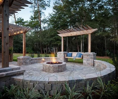 Firepits And Pool Backyard Ideas, Firepits Backyard Cement, Fire Pit On Patio Ideas, Large Bonfire Pit Ideas, Florida Fire Pit Ideas, Patio Around Fire Pit, Outside Sitting Area With Fire Pit, Fire Pit With Privacy Wall, Luxury Fire Pit Ideas Backyard