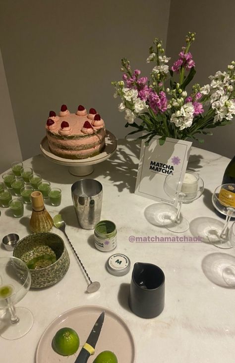 Matcha Matcha launch party. Matcha margaritas. Fun aesthetic. Beautiful flowers. Champagne. Matcha raspberry cake. Aesthetic cake. Matcha shots. Matcha preparation Matcha Party Decorations, Matcha Bridal Party, Cafe Bridal Shower Theme, Matcha Themed Party, Matcha Theme, Passed The Vibe Check, Matcha Ceremony, Flat Aesthetic, Matcha Waffles