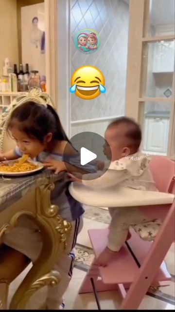 Kid Videos Funny, Funny Baby Videos Hilarious Kids, Funny Children Videos, Funny Little Kid Videos, Baby Funny Clips, Good Shows To Watch, Funny Kid Videos, Funny Kids Videos, Funny Babies Laughing