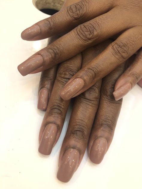 Dnd Tiramisu Slice, Tiramisu Slice, Insane Nails, Nails On Black Women, Dark Skin Nail Polish, Dnd Gel Nails, Brown Hands, Elegant Nail Polish, Nail Nude