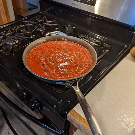 Vinces Meat Sauce Vince’s Spaghetti Sauce, Meat Sauce Recipe, Spagetti Sauce Recipe, Chili Spaghetti Recipe, Lasagna Meat Sauce, Chili Spaghetti, Coney Sauce, Family Dinner Night, Spaghetti Meat Sauce