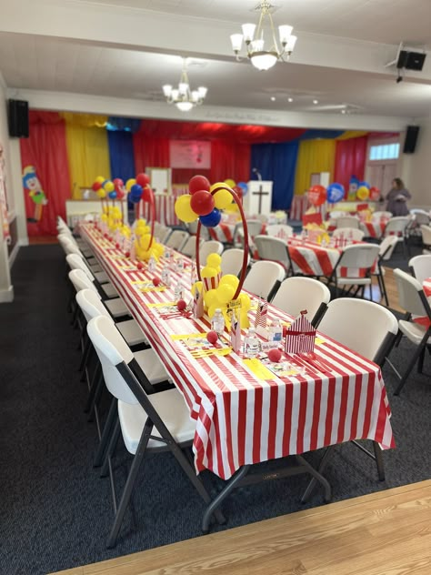 Carnival Themed Table Decor, Circus 3rd Birthday Party, Carnival Concession Stand Ideas, Carnival Birthday Table Decor, Twin Carnival Birthday, Carnival Circus Theme Party, Carnival Birthday Table Setup, Carnival Themed Sweets Table, Carnival Birthday Party Decorations