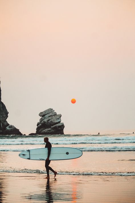 #waves #beach #surfer #california #westcoast #aesthetic #summer Morro Bay Aesthetic, California Surf Aesthetic, West Coast Aesthetic, Vintage Surfing, Surfer Aesthetic, Surfer Vibes, Surf Aesthetic, California Surf, Vintage Surf