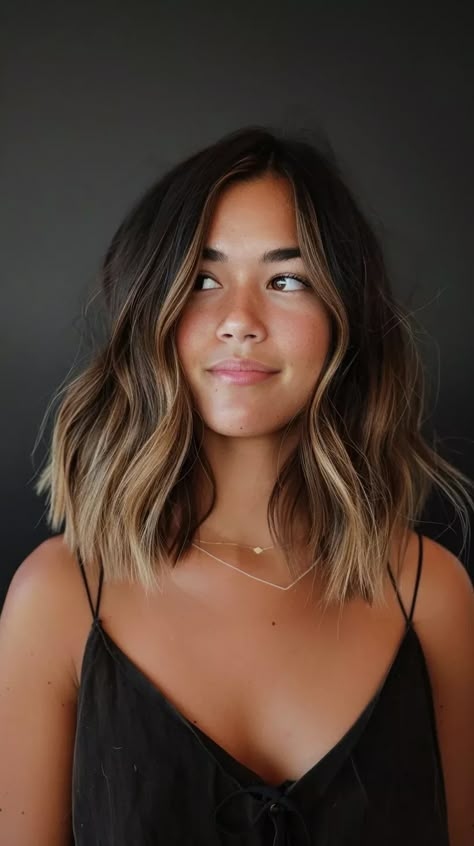 26 Gorgeous Balayage Highlights Hairstyles You'll Love In 2024 Blond Balayage On Brown Hair Medium Length, Face Framing Highlights Medium Hair, Fall Burnett Hair Color, Brunette Balayage Hair Money Piece, Face Highlights Hair, Minimal Balayage, Lived In Brown Balayage, Fine Hair Balayage, Money Piece Balayage Dark Hair