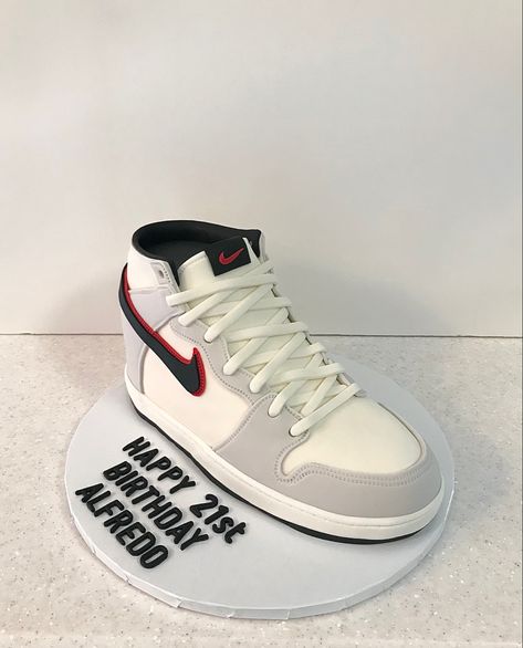 Nike Shoe Birthday Cake, Nike Cake, Sneaker Party, Jordan Cake, Dj Cake, Cake Wallpaper, Shoe Cake, Custom Birthday Cakes, 18th Birthday Cake