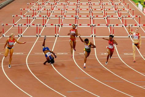 Hurdles Track, 100m Hurdles, Field Athletes, Track Pictures, World Athletics, Marvels Agents Of Shield, Running Track, Sports Aesthetic, Pinturas Disney