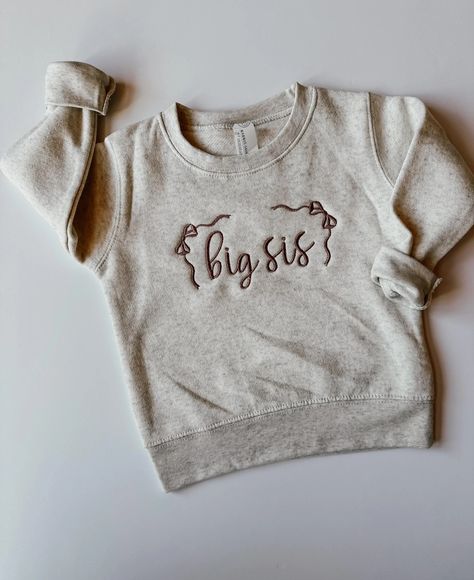 Big Sister Sweatshirt With Bows Shirt for Big Sis Bow Sweatshirt for Sibling Announcement New Baby Sibling Shirt for Big Sisters - Etsy Big Bro Shirt, Sibling Announcement, Sister Announcement, Big Sister Announcement, Big Sisters, Big Brother Shirt, Sibling Shirts, Sister Shirt, Brother Shirts