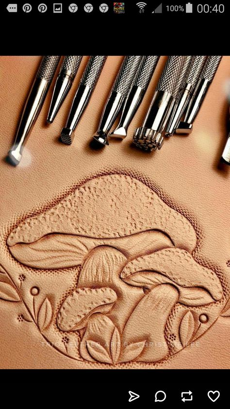 Leather Art Handmade, Leather Mushroom, Leather Working Patterns, Leather Tooling Patterns, Leather Notebook Cover, Leather Craft Patterns, Leather Craft Projects, Leather Craft Tools, Leather Diy Crafts