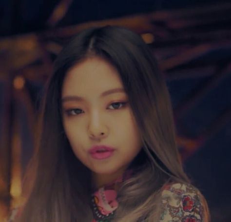 Jennie Playing With Fire Jennie Playing With Fire, Jinne Kim, Blackpink Playing With Fire, Fire Bts, Curly Long Hair, Fire Icons, Hair Evolution, Bts X Blackpink, Playing With Fire