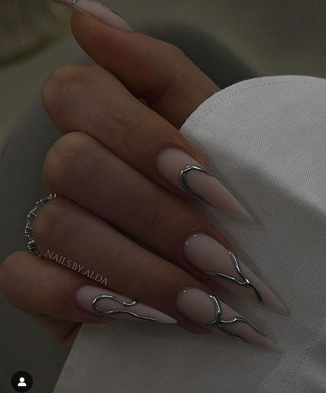 Silver Nail Designs, Milky Nails, Punk Nails, Pointed Nails, Pink Acrylic Nails, Silver Nails, Nail Art Ideas, Fire Nails, Beautiful Nail Art