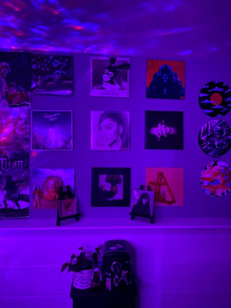 The Weeknd Bedroom Ideas, The Weeknd Room Ideas, The Weeknd Bedroom, The Weeknd Room Decor, Dont Smile At Me Billie, The Weeknd Room, Astroworld Travis Scott, The Weeknd Starboy, Weeknd Starboy