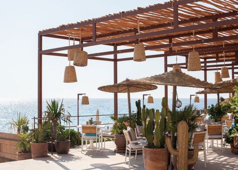 Ibiza Beach Club, Beach Dining, Ibiza Beach, Wood Pergola, Contemporary Hotel, Beach Cafe, Old Farm Houses, Outdoor Restaurant, Beach Bars