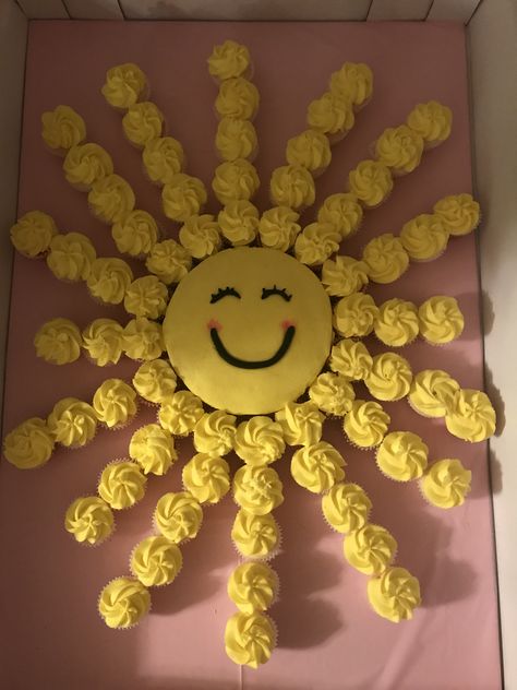 Sunshine Favor Ideas, Sun Cake With Cupcakes, 1st Trip Around The Sun Birthday Cupcakes, You Are My Sunshine Balloons, Youre My Sunshine Party 1st Birthdays, You Are My Sunshine Shower Ideas, Fun In Sun Birthday Party, First Birthday You Are My Sunshine, Sun Cake And Cupcakes