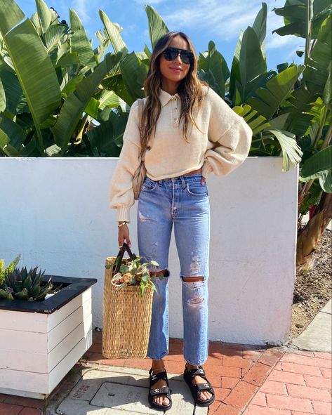 Cropped knit sweater Chunky Sweater Outfit, Cropped Sweater Outfit, Sincerely Jules Style, Daily Outfit Inspiration, California Girl, Sincerely Jules, Sandals Outfit, Sweater Outfit, La Fashion