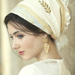 Modest Dressing, Head Scarfs, Elie Saab Couture, Jewish Women, Head Coverings, Head Scarves, Dark Sky, Hair Cover, Hair Wraps