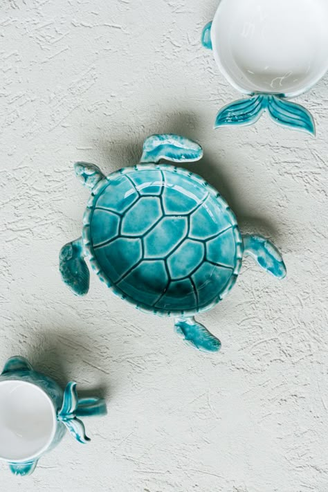 Turtle Air Dry Clay, Turtle Clay Art, Diy Trinket Dish, Whale Decoration, Moebius Artist, Clay Projects For Kids, Turtle Statue, Clay Turtle, Sculpture Art Projects