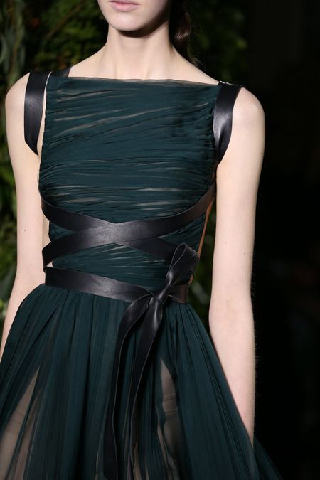 Detail Couture, 2014 Couture, Valentino Haute Couture, فستان سهرة, Cara Delevingne, 가을 패션, Gorgeous Gowns, Kate Moss, Fall 2014