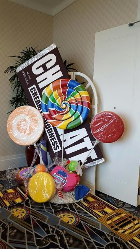 Giant Candy Decorations, Candy Props, Willy Wonka Party, Giant Lollipops, Candy Themed Party, Candy Land Birthday Party, Giant Candy, Candy House, Candyland Birthday