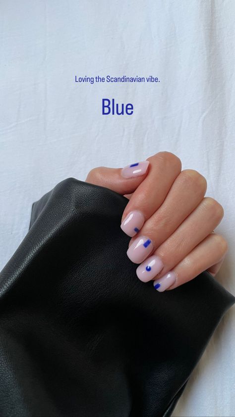 Scandi Nail Art, Scandinavian Nails Design, Scandinavian Nail Art, Scandi Nails, Blue Minimalist Nails, Scandinavian Nails, Scandinavian Fashion, Simple Nail, Minimalist Nails