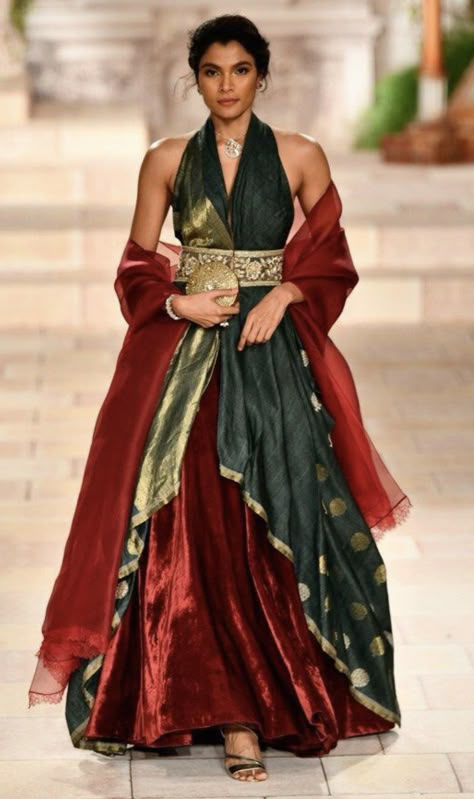 Indian Fashion Runway, Desi Inspired Outfit, Bride Sister Lehenga, Sister Lehenga, Indian Inspired Outfits, Indian High Fashion, Saree Couture, Indian Drapes, Indian Fashion Week