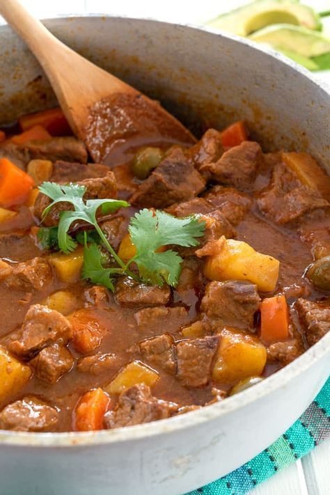 Puerto Rican Carne Guisada, Authentic Puerto Rican Recipes, Puerto Rican Beef Stew, The Best Beef Stew, Best Beef Stew, Cuban Dishes, Carne Guisada, Goat Meat, Potatoes Carrots