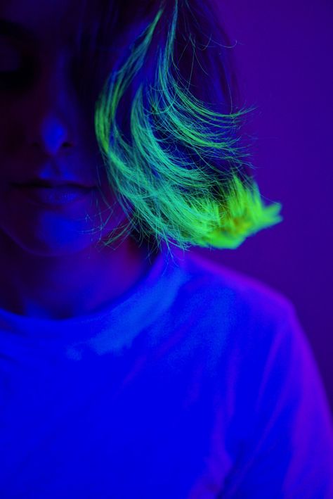 Glow In The Dark Hair Color, Glow In The Dark Hair Dye, Glow In The Dark Hair, Galaxy Hair Color, Human Oc, Pink Short Hair, Dark Hair Dye, Neon Pink Shorts, Glowing Hair