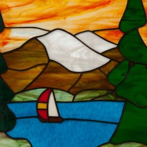 Pin on Ceramika Boat Lake, Art Glass Jewelry, Stained Glass Door, Art Glass Lamp, Painted Glass Art, Stained Glass Birds, Glass Bottles Art, Glass Art Projects, Stained Glass Lamps