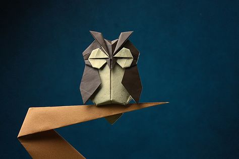 Easter Origami, Owl Origami, Origami Game, Owl Tutorial, Craft Origami, Origami Birds, Owl Paper, Jungle Decorations, Paper Owls