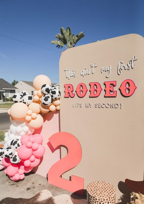 Rodeo Birthday Parties, Cow Birthday Parties, Rodeo Party, Baby Birthday Themes, Second Birthday Ideas, Rodeo Birthday, Cowgirl Birthday Party, Cow Birthday, 2nd Birthday Party Themes