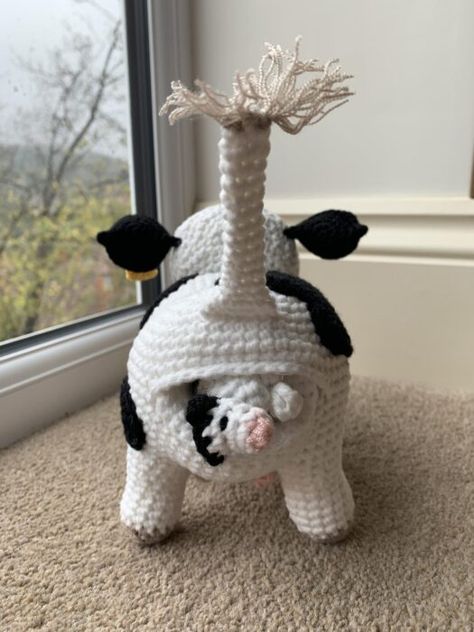 Halloween Cow Crochet, Crochet Animals Cow, Crochet Plushies Cow, Cow Crochet Plushie, Lavender Cow Crochet, Crochet Star Patterns, Crochet Stuffies, Crocheted Cow Pattern, Easy Crochet Animals