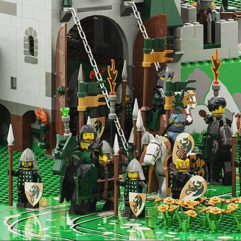 Lego Knights Army, Lego Kingdoms, Lego Knights Kingdom, Lego History, Lego Fantasy Minifigures, Lego Medieval Minifigures, Lego Knights, Custom Minifigures, Lego Custom Minifigures