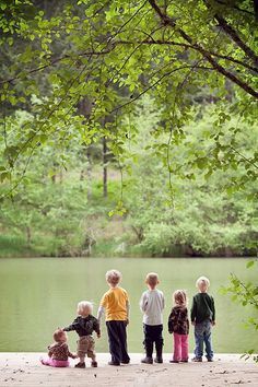 #photography #siblin  #photography #siblings #cousins #fishingphotographylake 6 Siblings Photography, 6 Kids Family Pictures, Cousin Photos, Grandkids Photography, Cousin Pictures, Photography Siblings, Sibling Photo Shoots, Cousin Photo, Sibling Photography