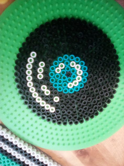 Record Perler Beads, Perler Bead Record, Pixelated Art, Melted Beads, Melty Bead Patterns, Easy Perler Beads Ideas, Hama Beads Design, Beads Ideas, Melty Beads