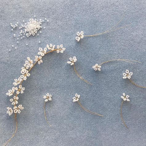 Experimenting with beaded daisies for a new design . . . . . . #newdesign #edenbstudio #daisies #flowers #inspiredbynature #studioscenes #wip #bts #brodalhairaccesories #weddinghairaccessories #bridalhairpiece #wedding #bride #engaged #bridetobe #handcrafted #picoftheday #instadaily Bead Hair Accessories, Beaded Jewelry Tutorials, Diy Wire Jewelry, Beaded Crafts, Wire Work Jewelry, Handmade Wire Jewelry, Diy Hair Accessories, Hair Ornaments, Beading Tutorials