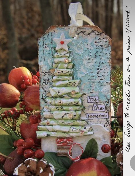 11th Day Of Christmas, Mixed Media Christmas, Scrapbook Tags, Scrapbook Christmas, Xmas Tags, Tree Tags, Christmas Mix, Scrapbook Tag, Mixed Media Tags