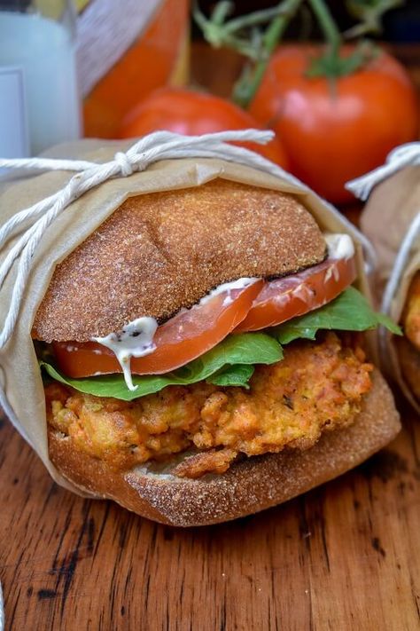 You'll Make These 13 Vegan Fried Chicken Recipes Over and Over | LIVEKINDLY Vegan Ciabatta Sandwich, Wendys Spicy Chicken, Ciabatta Rolls, Spicy Chicken Sandwich, Seitan Chicken, Chicken Patty, Vegan Fried Chicken, Seitan Recipes, Spicy Chicken Sandwiches