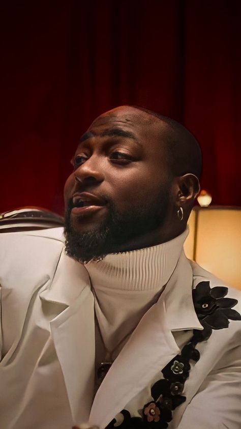 Davido New Pictures, Davido Wallpaper, Smart Man, Nigerian Music Videos, Africa Art Design, Nigerian Music, Electronics Basics, Old Faces, Beautiful Wallpaper For Phone