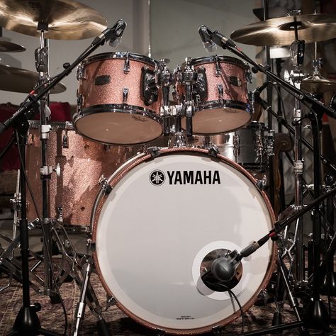 Yamaha Drum Sets, Aesthetic Project, Drums Wallpaper, Danny Carey, Drums Artwork, Drum Beats, Yamaha Drums, Drums Music, Comic Wallpaper