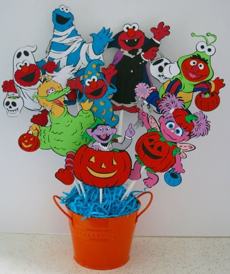 Sesame Street Halloween Party, Halloween Sesame Street, Sesame Street Halloween, Sesame Street Centerpiece, Elmo Birthday Party, Sesame Street Birthday Party, Winnie The Pooh Birthday, Sesame Street Party, Sesame Street Characters