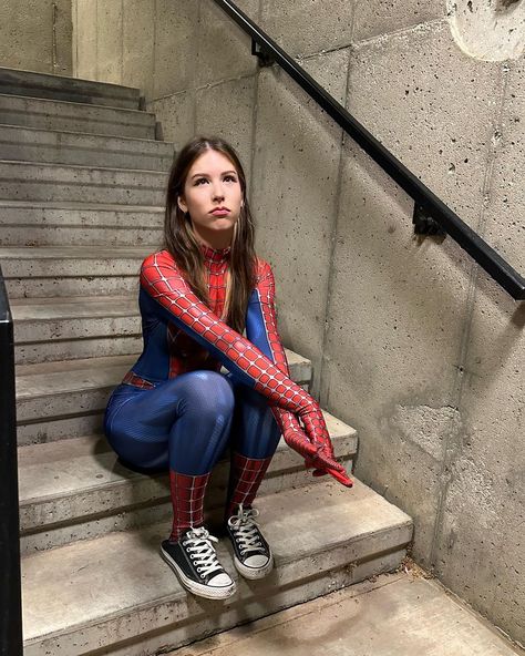 happy spooky season | Instagram Team Halloween Costumes, Aesthetic Halloween Costumes, Spiderman Halloween Costume, Gay Halloween Costumes, Happy Spooky Season, Spider Man Cosplay, Badass Halloween Costumes, Spiderman Girl, Costume Bodysuit