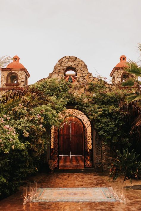 Hacienda Cerritos Mexico Wedding Venue Hacienda, Fall Mexico Wedding, Mexico Elopement Destinations, La Paz Mexico Wedding, Mexico Hacienda Wedding, Mexico Wedding Destination, Hacienda Wedding Mexico, Hacienda Landscape, Vintage Spanish Wedding