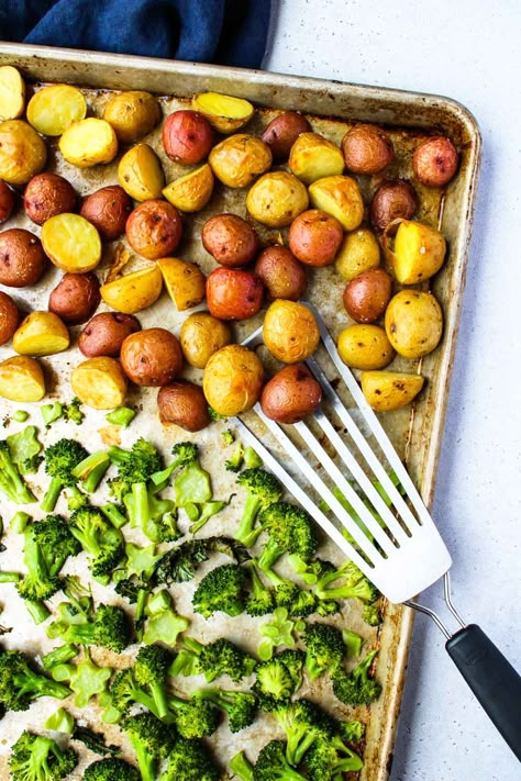 Roasted Broccoli And Potatoes, What To Serve With Salmon, Oven Baked Broccoli, Roasted Yukon Gold Potatoes, Loaded Broccoli, Salmon Smoked, Broccoli Potato, Broccoli Side Dish, Roasted Broccoli Recipe