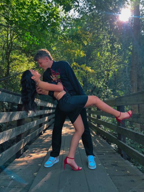 Sadie’s Dance Pictures, Homecoming Dance Photo Ideas, Couple Hoco Pic Ideas Funny, School Dance Poses Couple, Formal Dance Photo Ideas, Highschool Dance Pictures, Dip Pose Reference, School Dance Couple Pictures, High School Dance Poses