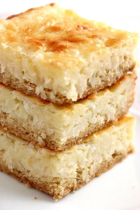 Coconut Cheesecake Bars, Coconut Cheesecake, Cheesecake Bar Recipes, Coconut Desserts, Dessert Bar Recipe, Bar Cookies, Cake Bars, Coconut Recipes, Cheesecake Bars