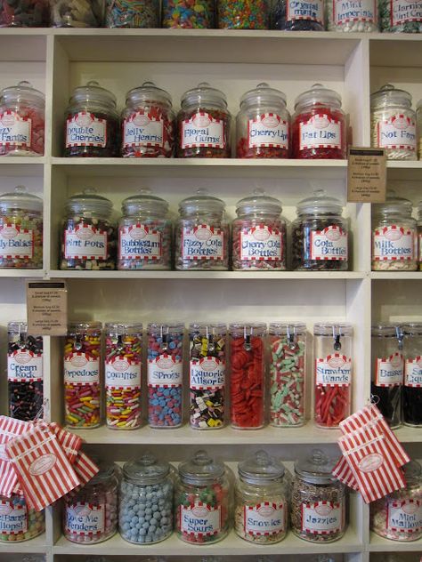 Sweet Shop Window Display, Old Fashioned Sweet Shop, Business Plan Design, Candy Store Display, Jar Display, Interior Window, Orange Box, Candy Display, Old Fashioned Candy